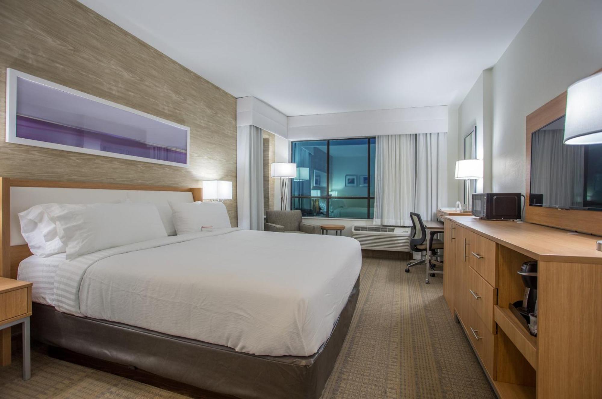 Holiday Inn San Marcos Convention Center By Ihg Exterior photo