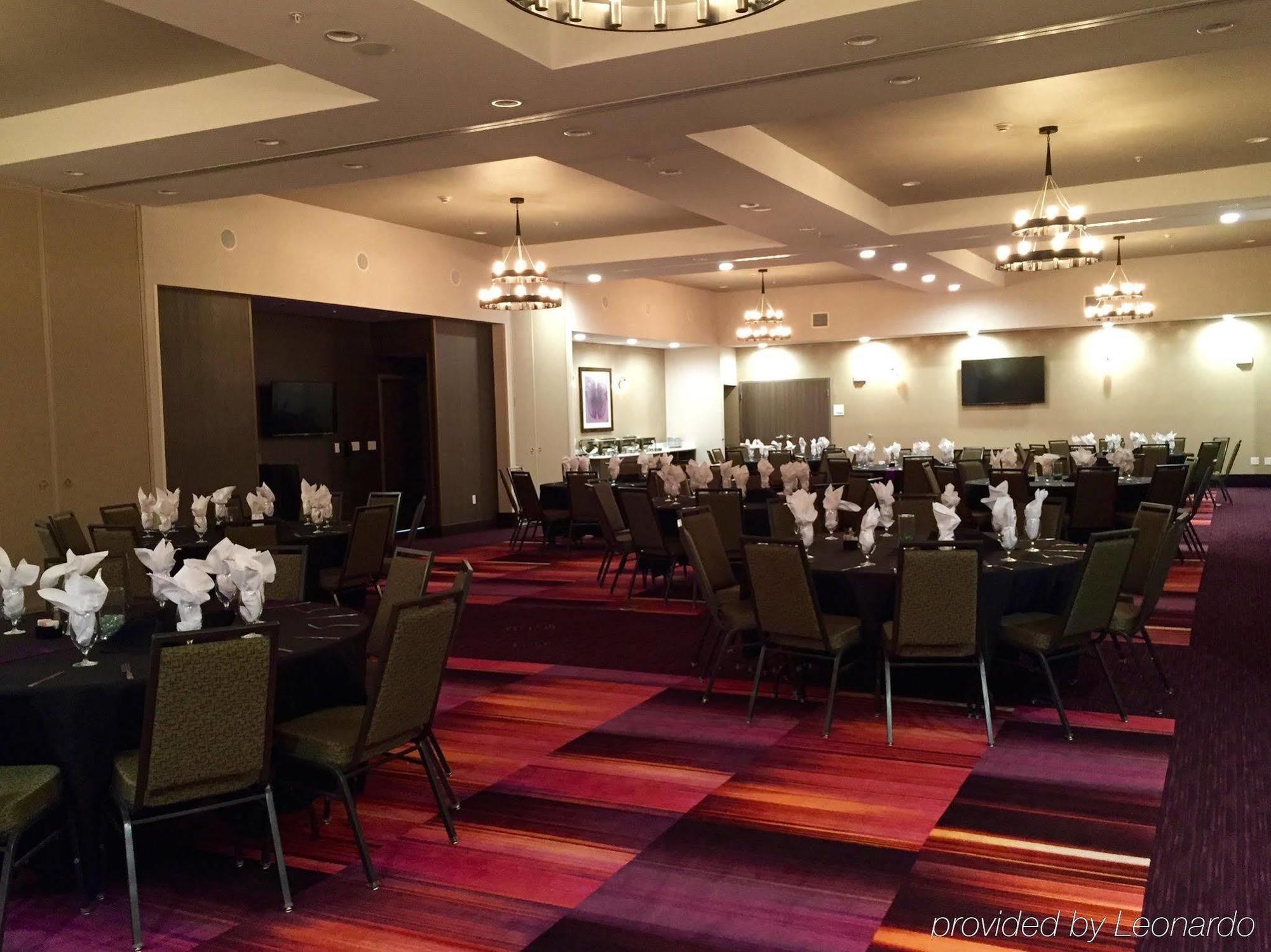 Holiday Inn San Marcos Convention Center By Ihg Exterior photo